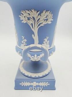 20th C Wedgwood Jasperware White / Lavender Campana Pedestal Urn Vase & Cover