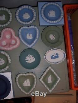 28 Wedgwood jasperware Pin dishes including Concorde in excellent condition