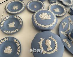 51 x Wedgwood Jasperware Light Blue Vintage Plates Bell, Boxes, Large Collection