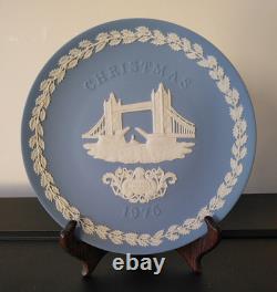 A Collection of Ten Wedgwood Jasperware Christmas Plates 1970-1978 21 cm Boxed