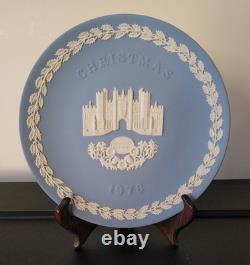 A Collection of Ten Wedgwood Jasperware Christmas Plates 1970-1978 21 cm Boxed
