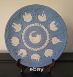 A Collection of Ten Wedgwood Jasperware Christmas Plates 1970-1978 21 cm Boxed