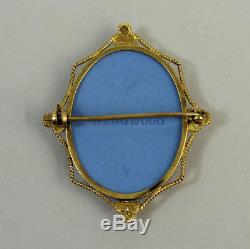 A Fine Victorian Antique 9ct Gold (tested) Wedgwood Jasper Ware Brooch