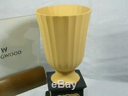 A Wedgwood Libaray series Flower Vase, very, very rare and exceptional! 