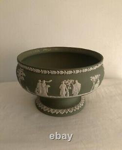 A stunning large vintage Wedgwood Jasperware Footed Fruit /display Bowl