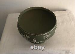 A stunning large vintage Wedgwood Jasperware Footed Fruit /display Bowl