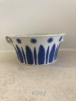 Antique Early 19th century Wedgwood Etruria Drabware Pottery Jasperware Pot
