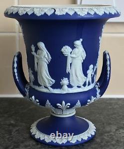 Antique WEDGWOOD BLUE DIP JASPERWARE porcelain 5&5/8 CAMPANA VASE