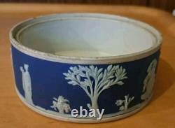 Antique Wedgewood VERY. RARE 1875 Jasperware TRINKET DISH Lid/Base EP, 12cmX5cm