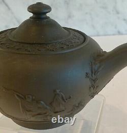 Antique Wedgwood Black Basalt Etruscan Jasperware Teapot mid 19th Century