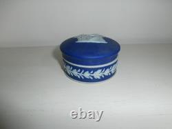 Antique Wedgwood Dark Blue Jasperware Neoclassical Round Rouge Pot Trinket Pot