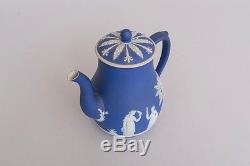 Antique Wedgwood Jasperware Cream on Royal Blue Coffee Pot with Lid 7.75 EXLNT