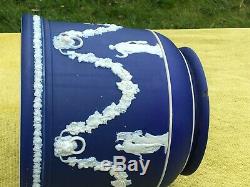 Antique Wedgwood dark blue dip Jasperware cache pot planter Jardiniere large