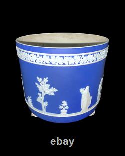 Antique Wedgwood deep Blue Jasperware Jardiniere Plant Pot With Feet 7