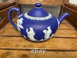 Antique circa 1800 Wedgwood White on Dark Blue Jasperware Neoclassical Teapot
