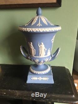 Blue Wedgewood Jasperware urn vase extra large piece in fantastic condition