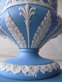 Boxed Large Wedgwood White on Pale Blue Jasperware Campana Urn Vase & Cover 12