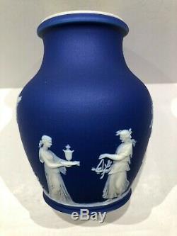 C. 1840 Wedgwood Deep Cobalt Blue 5 Vase Jasperware Psyche Bound To Tree