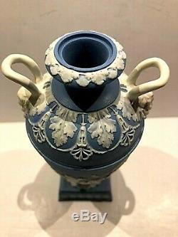 C. 1840wedgwood Jasperware Blue Vase/urn 627 Cherubs Playing Rare 6.5 Code V