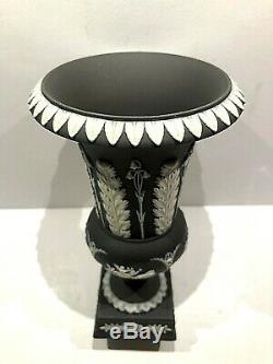 C. 1883 Wedgwood Basalt Black Jasperware 7.5 Acanthus Pedestal Vase Mint Rare