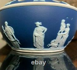 C. 1900 Wedgwood Dark Blue Jasperware Potpourri Lidded Bowl England Excellent