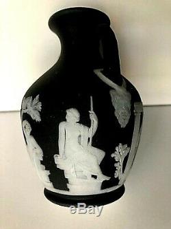 C. 1913 Wedgwood Jasperware Black Portland Vase Marshall Fields Exh Piece 4