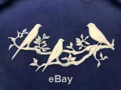 C. 1934 Wedgwood COBALT BLUE JASPERWARE CAPERNS BIRDS ROLL TRAY STUNNING