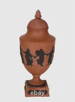 C1820 Wedgwood Brown On Terracotta Jasper Neoclassical Dancing Hours Lidded Vase