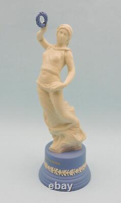 C1974 Vintage WEDGWOOD Jasperware TERPSICHORE Figurine 27cm H Excellent