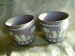 Elegant Pair Of Wedgwood Lilac Jasperware Jardiniere Cache Pots