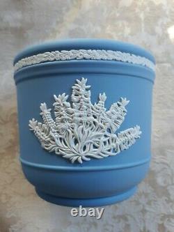 Elegant Wedgwood Blue Jasperware Jardiniere Cache Pot