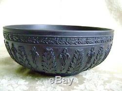 Exquisite Wedgwood Black Basalt Jasperware 10 Centerpiece Bowl