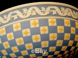 JOSIAH WEDGWOOD Jasperware MUSEUM SERIES Tri-Color DICED PATTERN Bowl