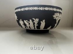 Large Vintage Classic Wedgwood Jasperware Black & white Bowl 1964