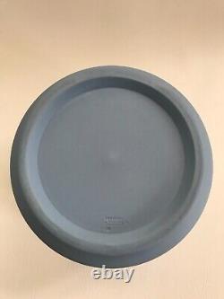 Large Wedgwood Blue jasperware planter in excellent condition