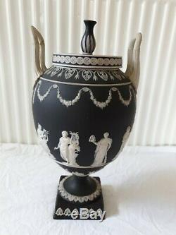 Large Wedgwood Jasperware Basalt Black Two Handled Urn Vase & Cover Sacrifice