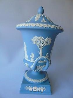 Large Wedgwood White on Pale Blue Jasperware Campana Urn Vase & Cover 12