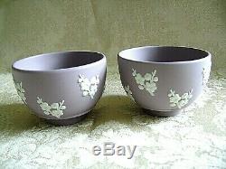 Lovely Pair Of Wedgwood Lilac Jasperware Bute Bowls With White Prunus Blossoms