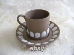 Lovely Wedgwood Taupe Jasperware Demitasse Cup & Saucer With Seashell Design