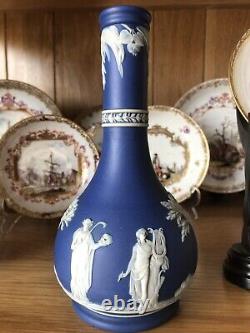 Lovely antique Wedgwood dipped jasperware vase, circa 1900