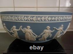 PRESTIGE EX LARGE WEDGWOOD BLUE JASPERWARE JASPER DANCING HOURS SLIPWARE 10 ins
