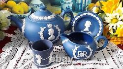 Queen Elizabeth II Silver Jubilee- Wedgwood Blue Jasperware Vgc