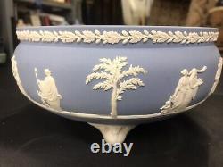 RARE Wedgwood Blue Jasperware Grecian Sacrifice Ceremonial 8 Tri Footed Bowl