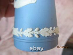 RARE Wedgwood Jasperware Blue Cow & Gate Salt Pot Shaker 1959 Good Condition