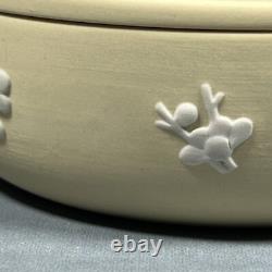RARE Wedgwood Primrose Jasperware Medium Round Tudor Portcullis Trinket Box