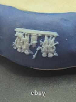 Rare 18thC Wedgwood Jasperware Cobalt Blue Neoclassical Lidded Box 12cm Diameter