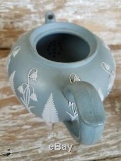Rare Antique Wedgwood Jasperware Tea Pot Bell Flowers Fern Leaf Blue-Green Solid