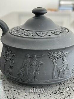 Rare Antique c. 19th Wedgwood Black Basalt Jasperware Teapot Pre 1780-1891