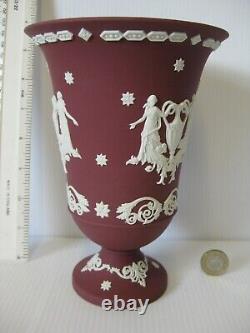 Rare Boxed Wedgwood England Jasper Ware Jasperware Crimson Wine Arcadian Vase