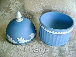 Rare Lovely Wedgwood White On Blue Jasperware Round Acorn Box And Pedestal Bowl